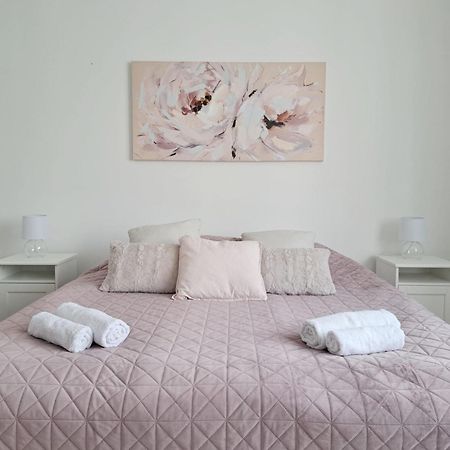 Beautiful Apartment In Center Of Загреб Екстериор снимка